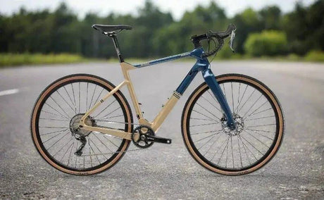 Noleggio bici da strada in carbonio a Barcellona · foto 5